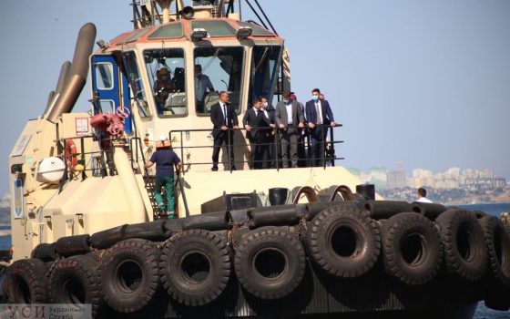 Эвакуация Delfi, визит президента и новый “Одиссей MAX”: итоги недели «фото»