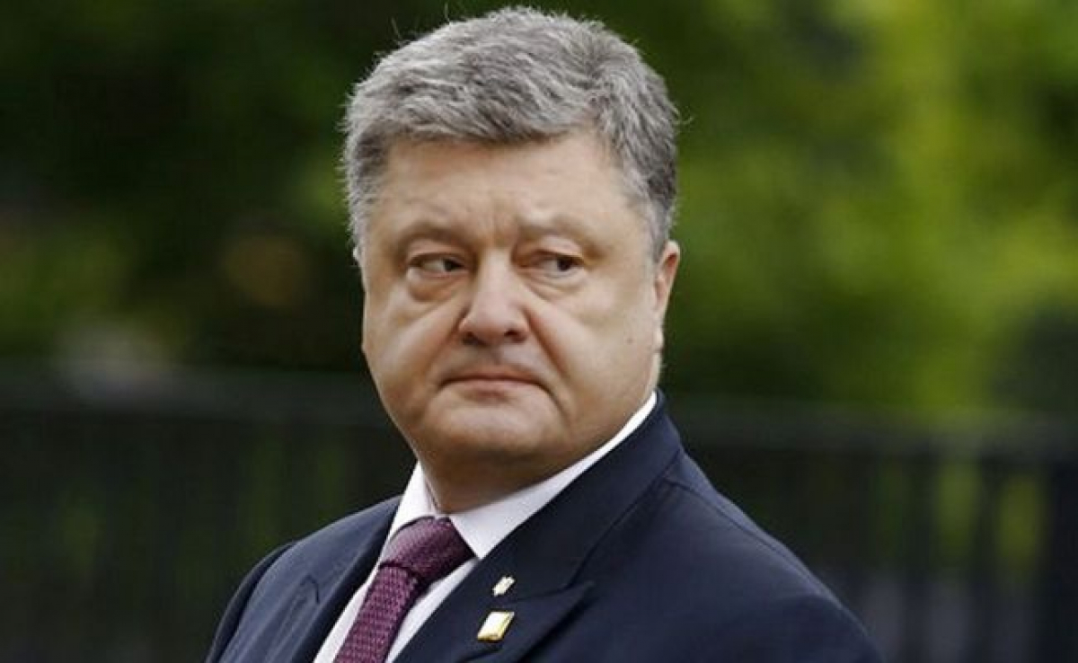 Экс-президента Украины госпитализировали с двухсторонним воспалением легких «фото»