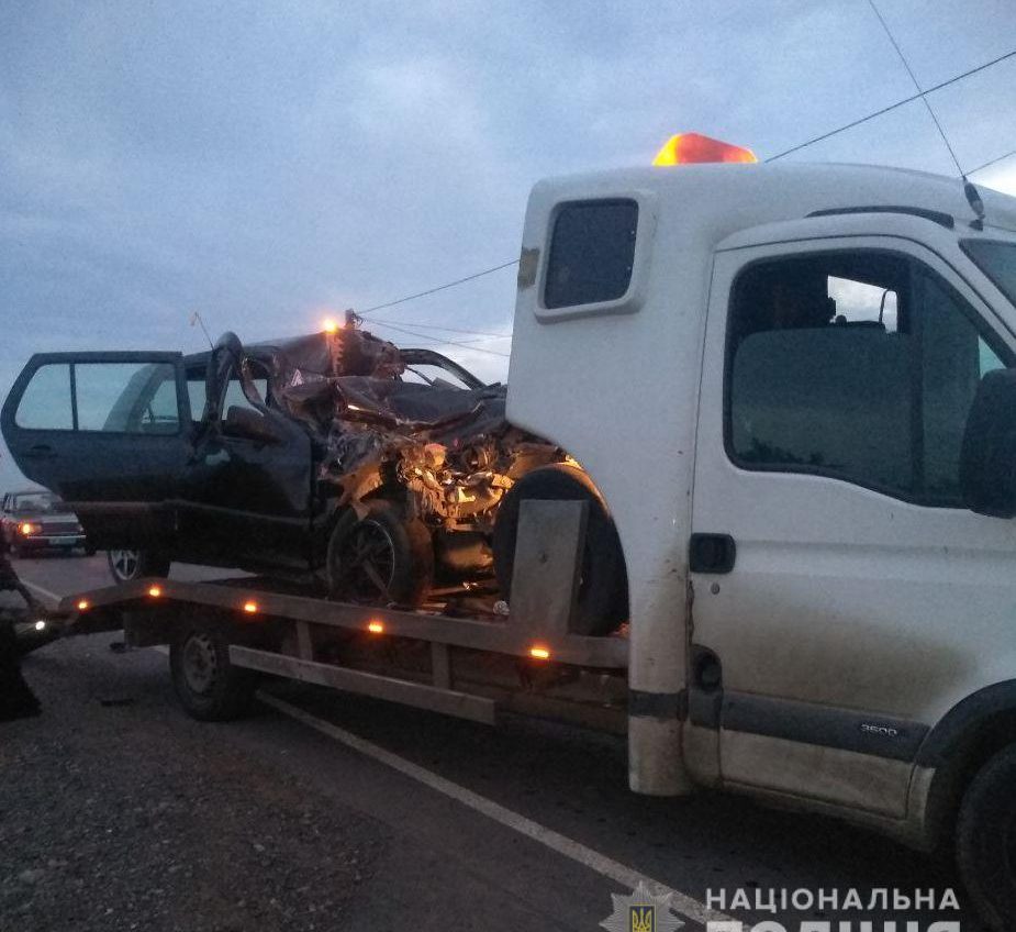 В Одесской области грузовик столкнулся с легковушкой: один погибший и двое пострадавших «фото»