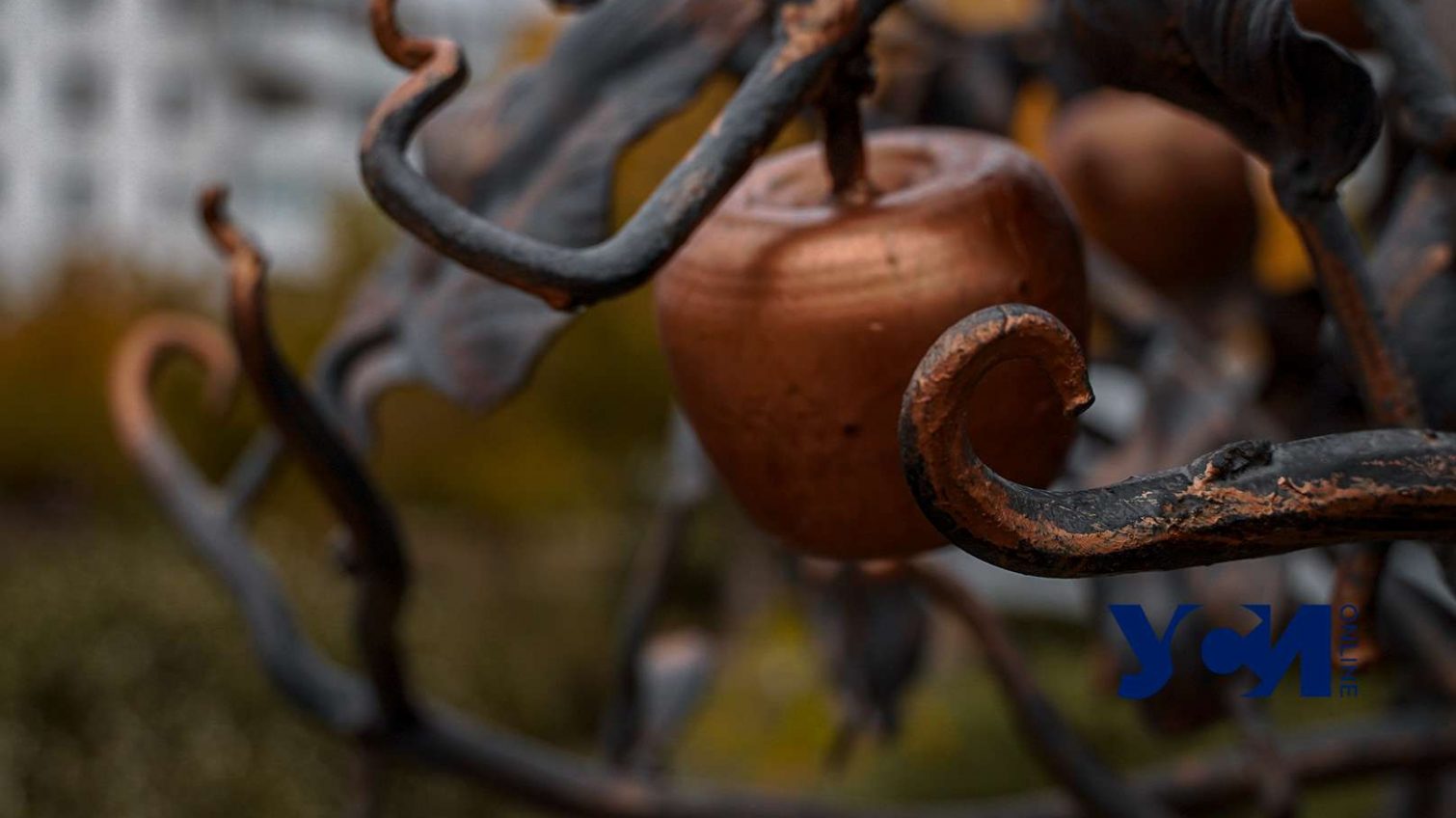 Удивительные кованые скульптуры в парке Южного завораживают взгляд (фото) «фото»