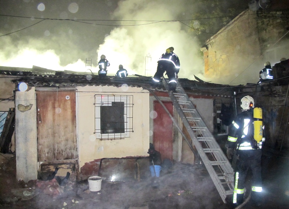В центре Одессы ночью горел заброшенный дом (фото) «фото»