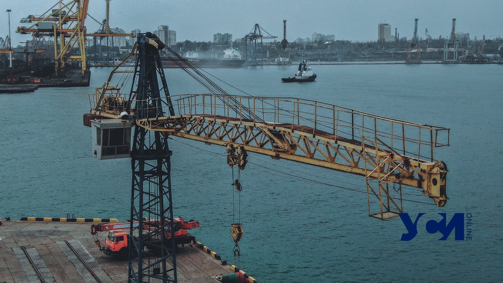 Из-за непогоды порты Одесской области ограничивают работу «фото»