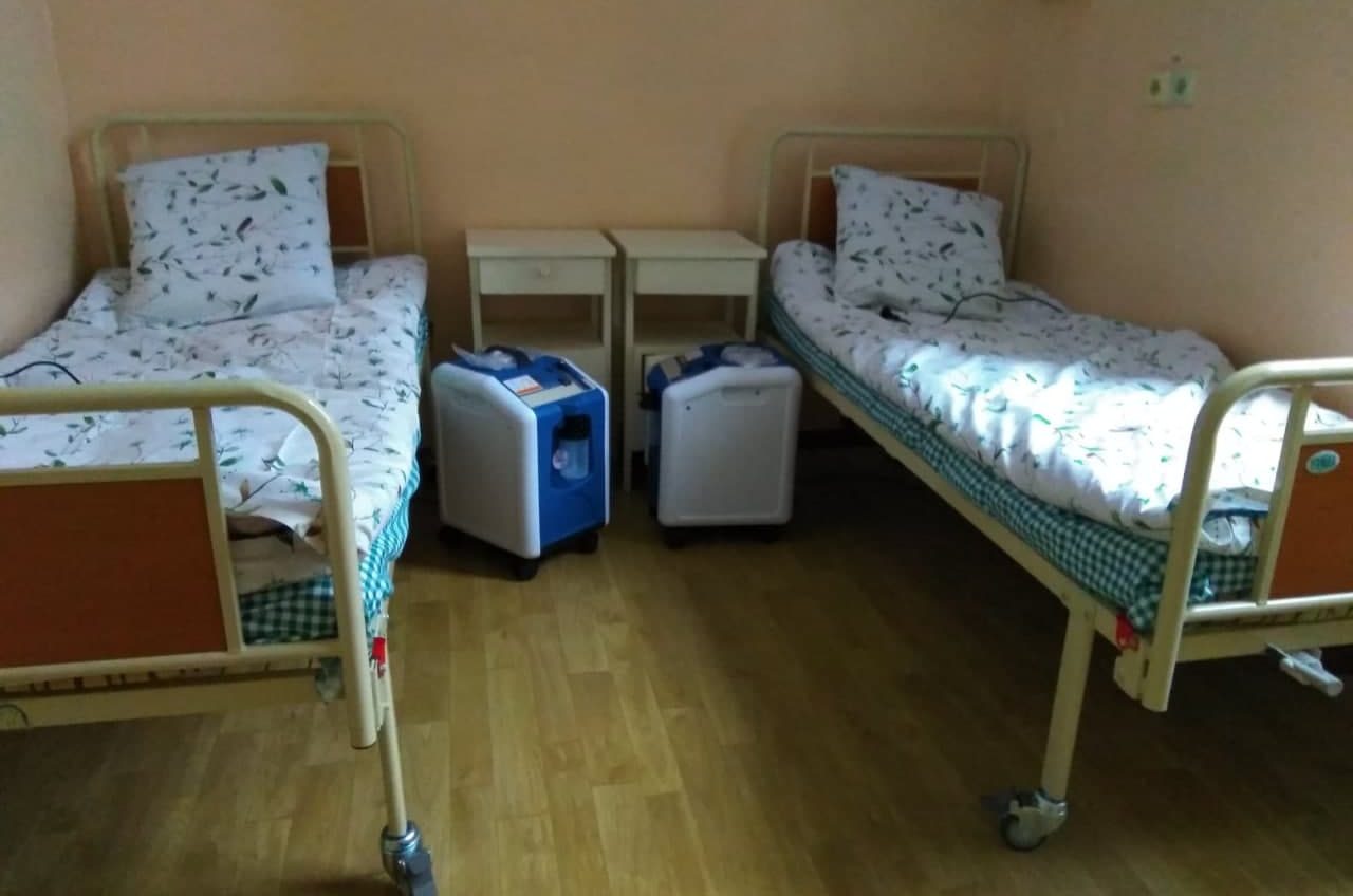 Еще в одном отделении в Одессе начали принимать больных с COVID-19 (фото) «фото»