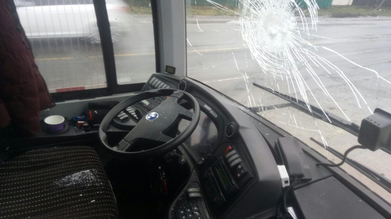 На рейсовый автобус Киев-Чернигов напали: пострадавших нет (фото) «фото»