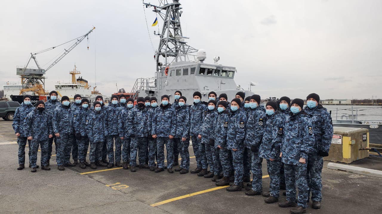 Украинские моряки, которые будут служить на “Айлендах”, проходят курс в Балтиморе (фото) «фото»