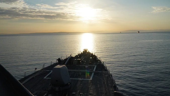 Американский эсминец USS Porter вошел в Черное море «фото»