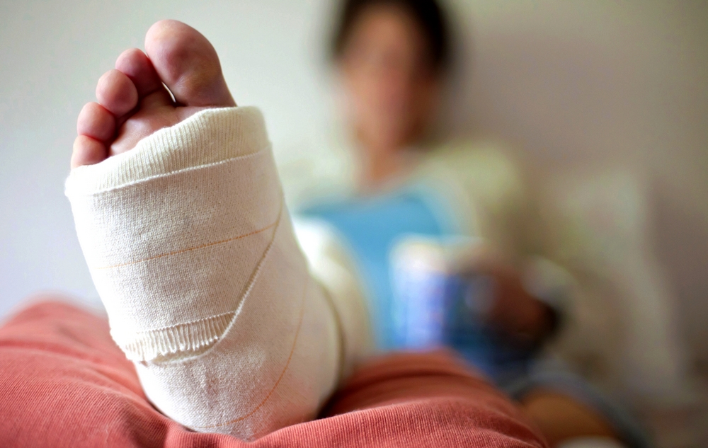 Переломы и ушибы: из-за гололеда в больницы Одессы обратились более полусотни горожан «фото»