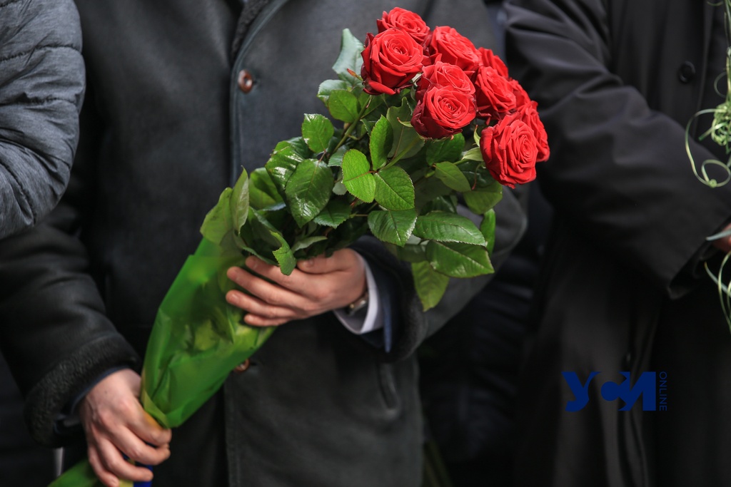 Одесская мэрия готова потратить почти 62 тысячи на цветы «фото»