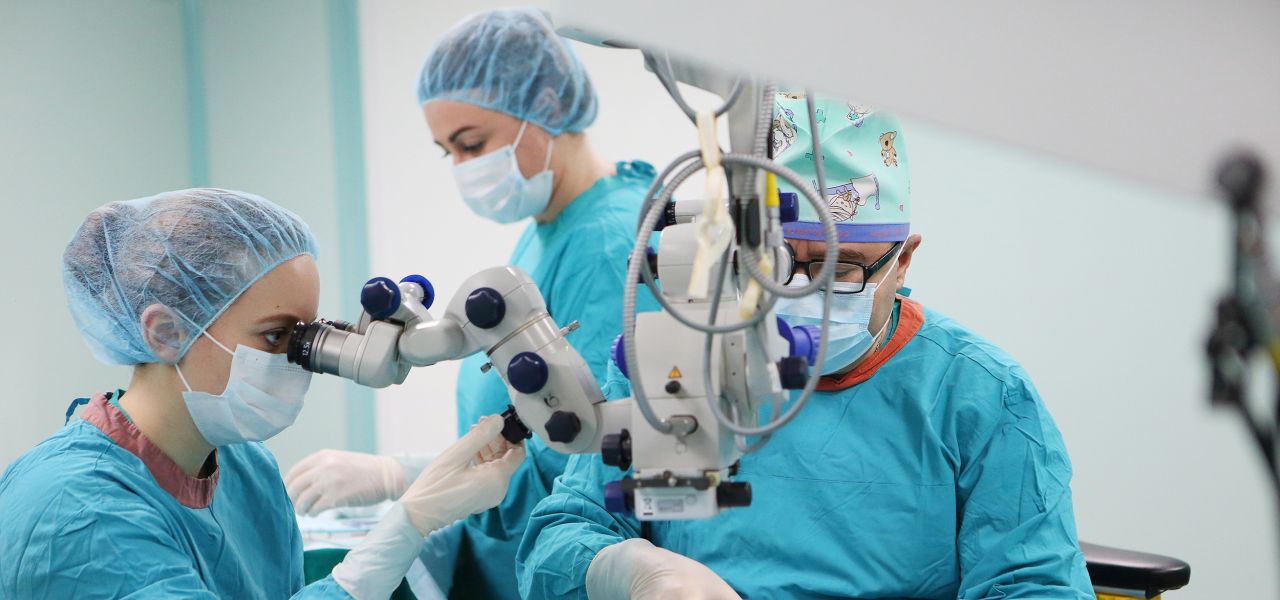 В институте Филатова провели уникальную операцию 21-летней пациентке «фото»