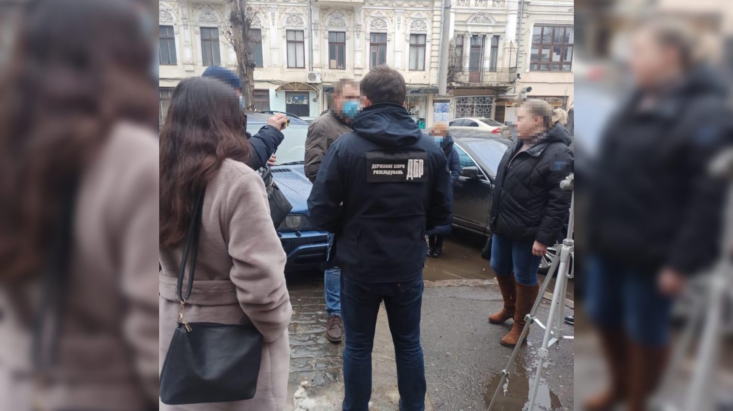 Старшего инспектора миграционной службы в Одессе задержали на взятке «фото»