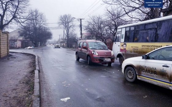 На Таирова сбили пешехода usionline.com На Таирова сбили пешехода «фото»