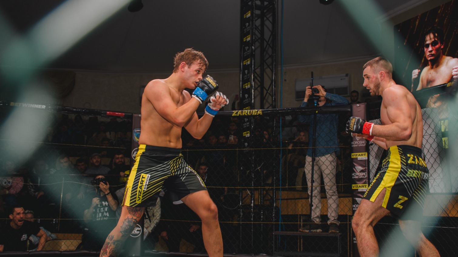 В Одессе прошли бои MMA: зрелищно, ярко, кроваво (фото) «фото»