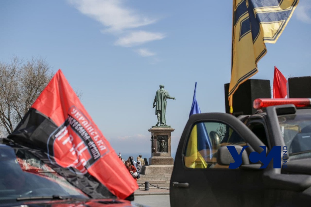 “Защитим Одессу”: возле Дюка стартовал автопробег (фото, аудио) «фото»