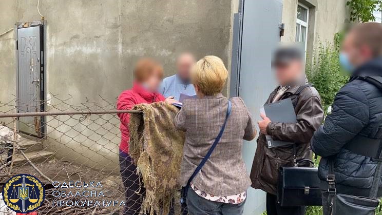 Женщину из Одесской области, подозреваемую в сексуальном насилии над детьми, взяли под стражу «фото»