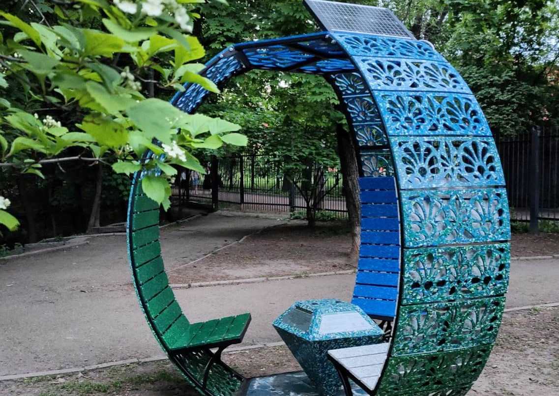 Одесситы установили в киевском Ботсаду беседку из переработанного пластика (фото) usionline.com Одесситы установили в киевском Ботсаду беседку из переработанного пластика (фото) «фото»