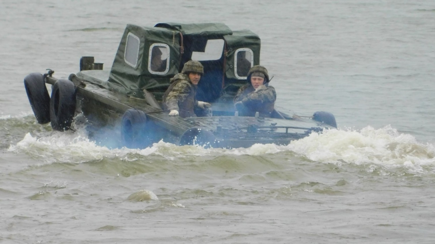В Одесской области военные учились переправляться через лиман (фото) «фото»