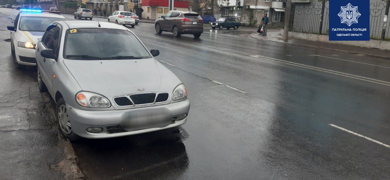 В Одессе на переходе сбили мужчину (фото) «фото»