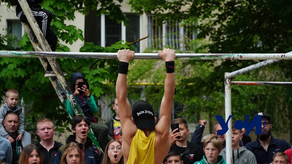 Спорт улиц: в Одессе проходит чемпионат области по Street Workout  (фото, аудио) «фото»