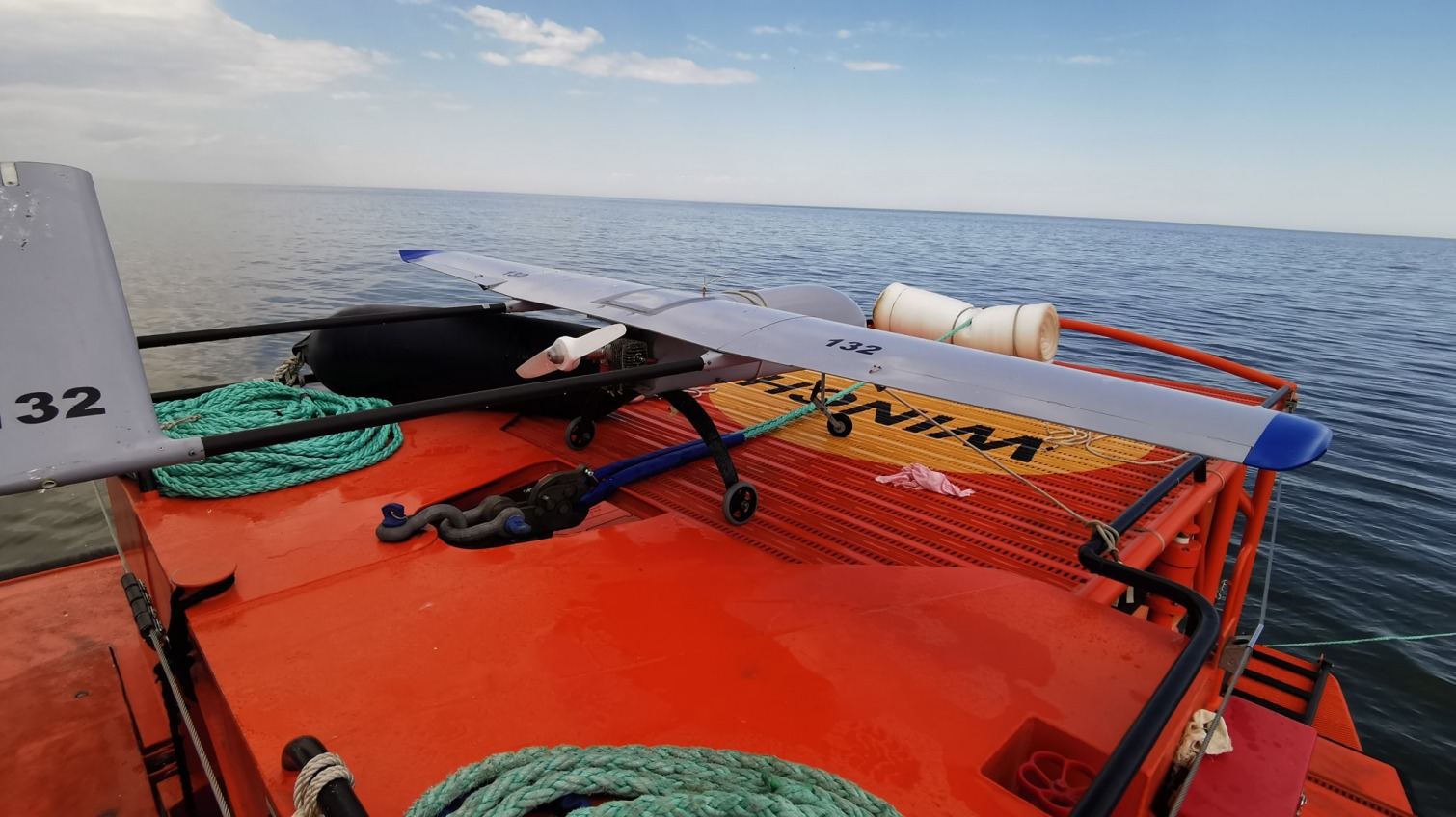 Береговая охрана Румынии выловила беспилотник в Черном море (фото) «фото»