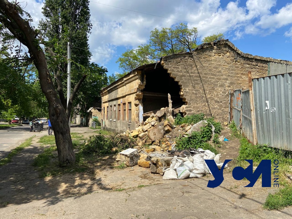 Отголоски снежной бури: дом на Молдаванке продолжает разрушаться (фото) «фото»