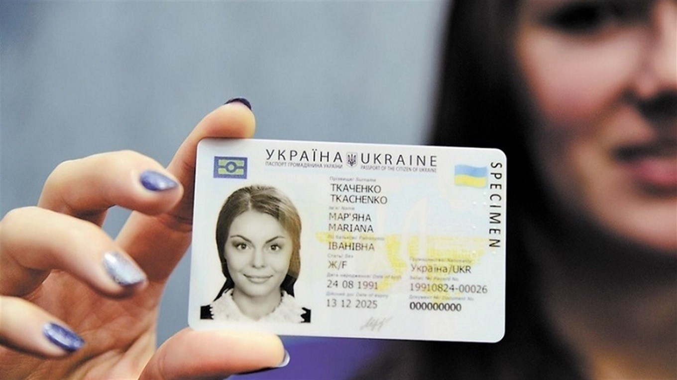 Украинцы с оккупированных территорий могут получить права и техпаспорт по месту жительства «фото»