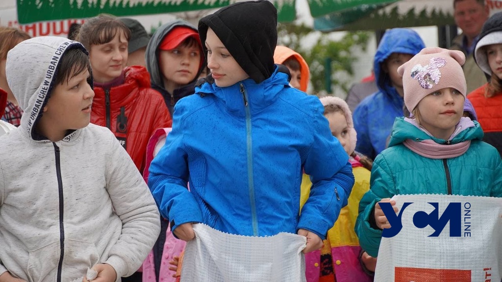 В День защиты детей на пляже Одессы устроили необычный праздник (фото, аудио) «фото»