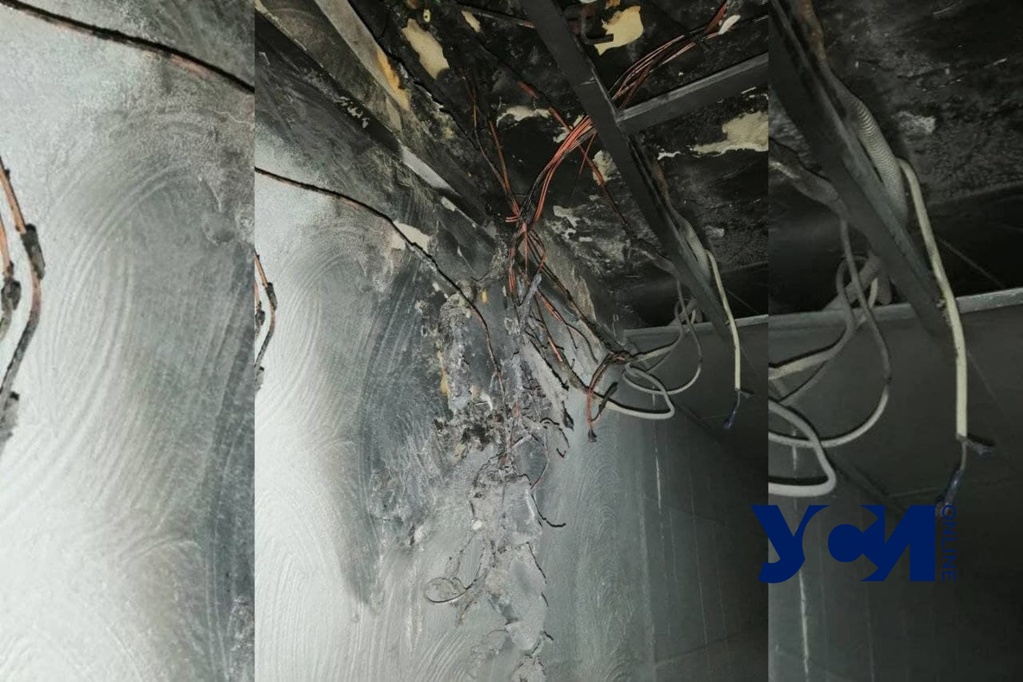В Одессе горело общежитие полицейских (фото) «фото»