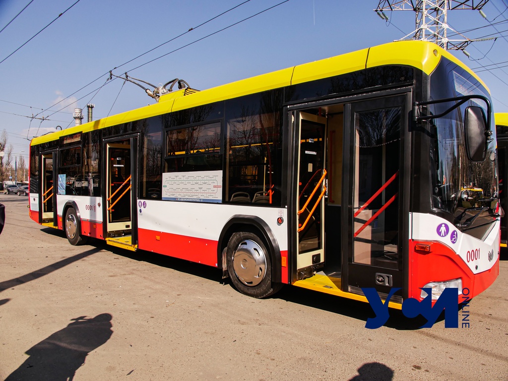 В Одессе три маршрута троллейбуса будут ездить до 12 ночи «фото»