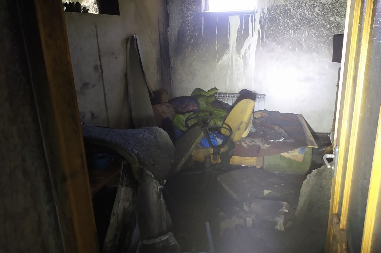 В Одесском районе горел частный дом — пострадал мужчина (фото) «фото»