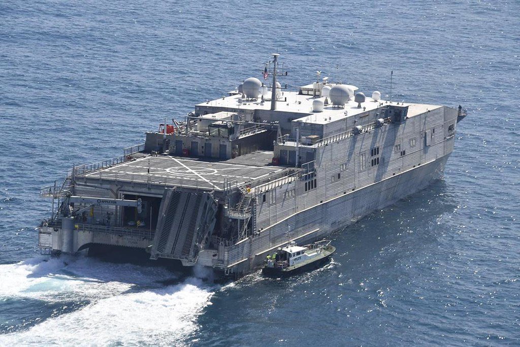Транспортно-десантный корабль ВМС США зайдет в Черное море «фото»