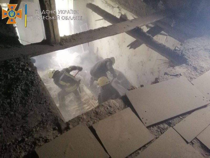 На Молдаванке снова обрушение: спасатели обнаружили тело хозяйки квартиры (фото) Обновлено «фото»