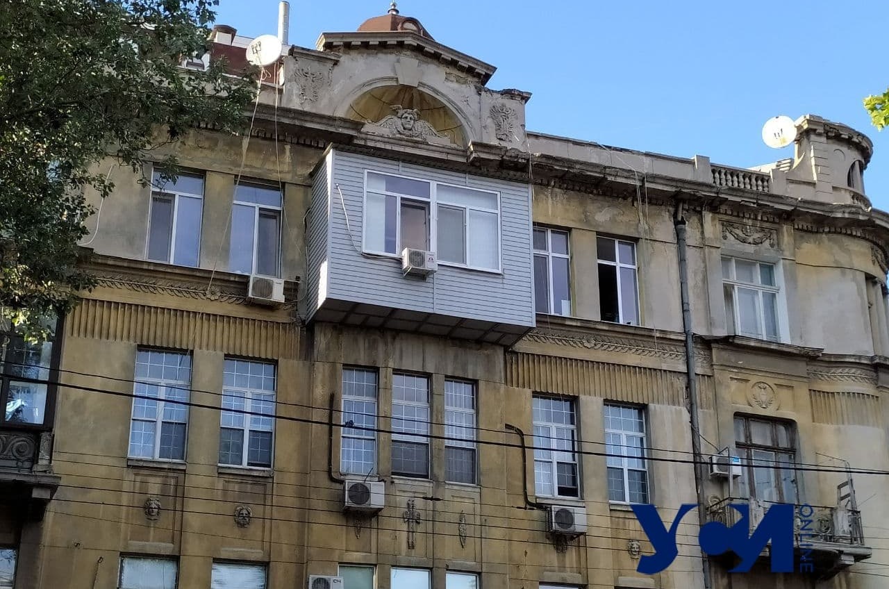 Царь, птичник, тюремный: топ-10 невероятных одесских балконов (фото) «фото»