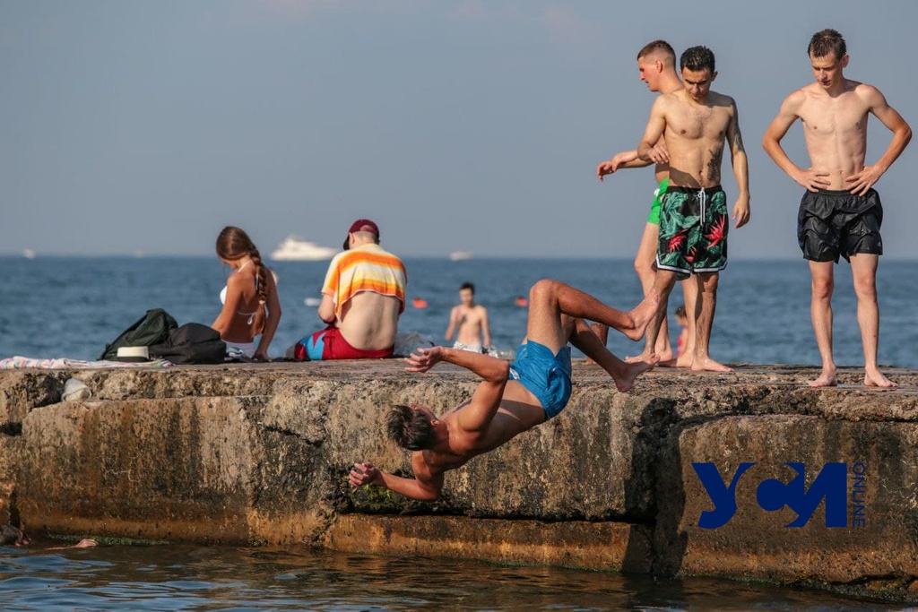 Чем опасно одесское побережье: правила купания в море (фото) «фото»