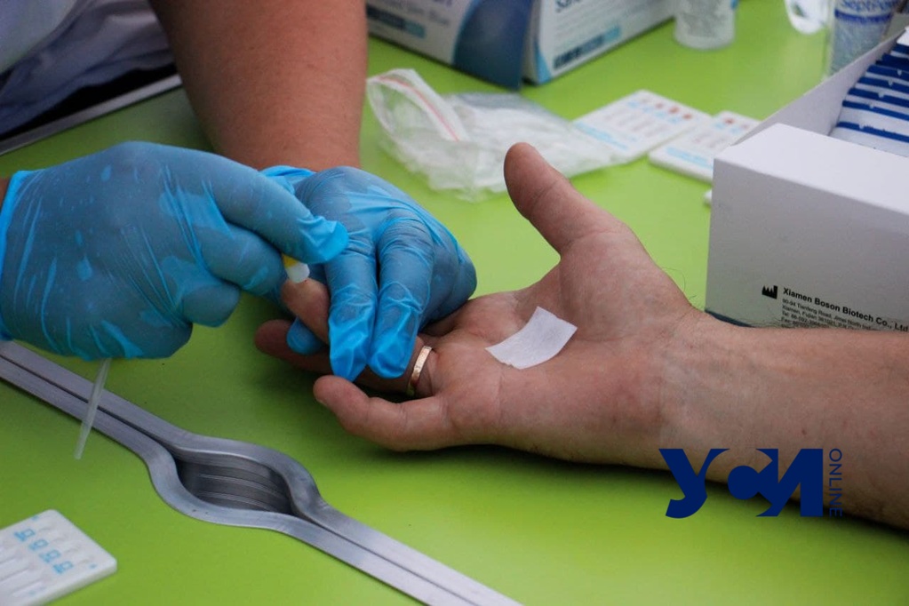 Одесситы бесплатно тестировались на гепатиты и ВИЧ (фото, аудио) «фото»