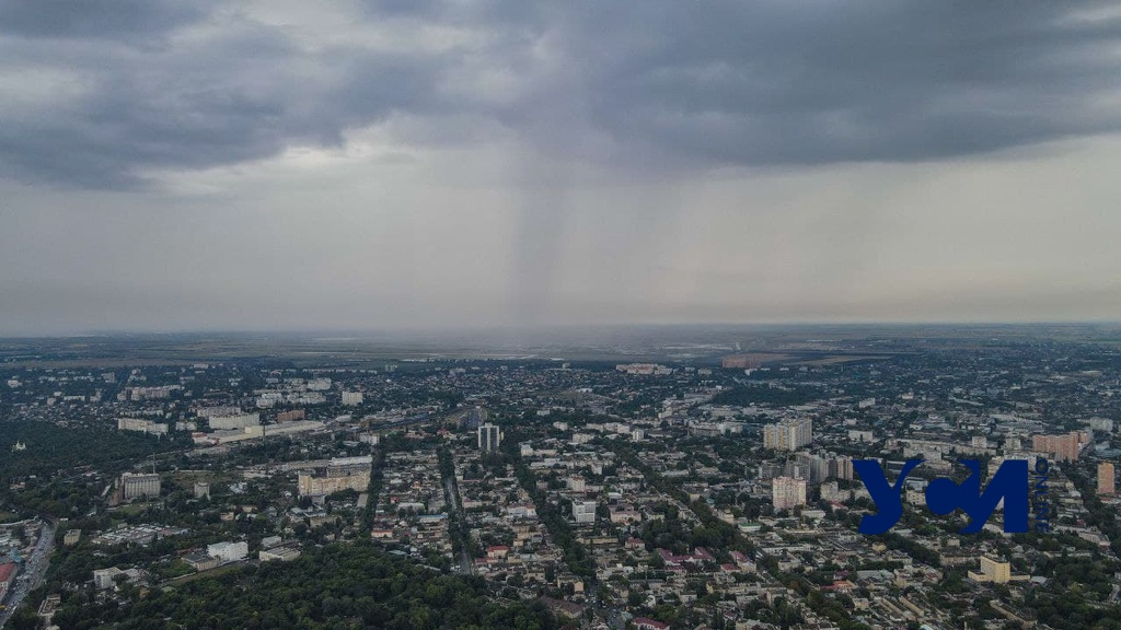 В пятницу одесситов снова ждет дождь «фото»