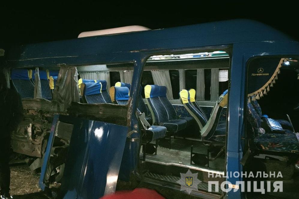 На трассе Одесса – Киев микроавтобус с хасидами попал в смертельное ДТП (фото) «фото»
