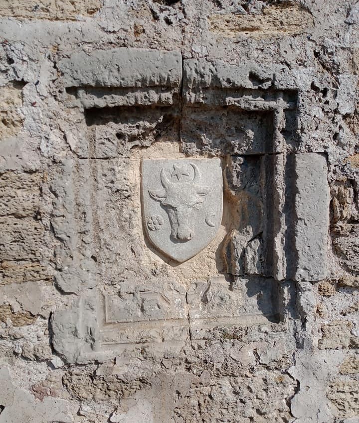Взамен пропавших 200 лет назад: на Аккерманской крепости появились мраморные плиты (фото) «фото»