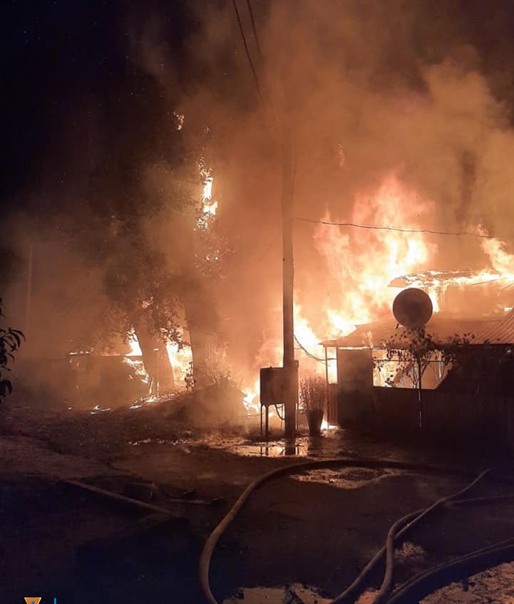 В Черноморске горел жилой дом, погибла женщина (фото) Обновлено «фото»