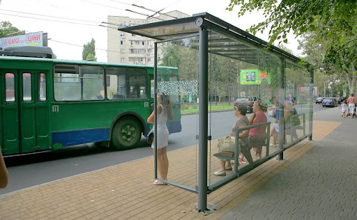 Одесская мэрия заказала еще 29 новых остановок общественного транспорта (аудио) «фото»