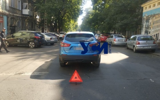 В центре Одессы внедорожник сбил девушку (фото) usionline.com В центре Одессы внедорожник сбил девушку (фото) «фото»