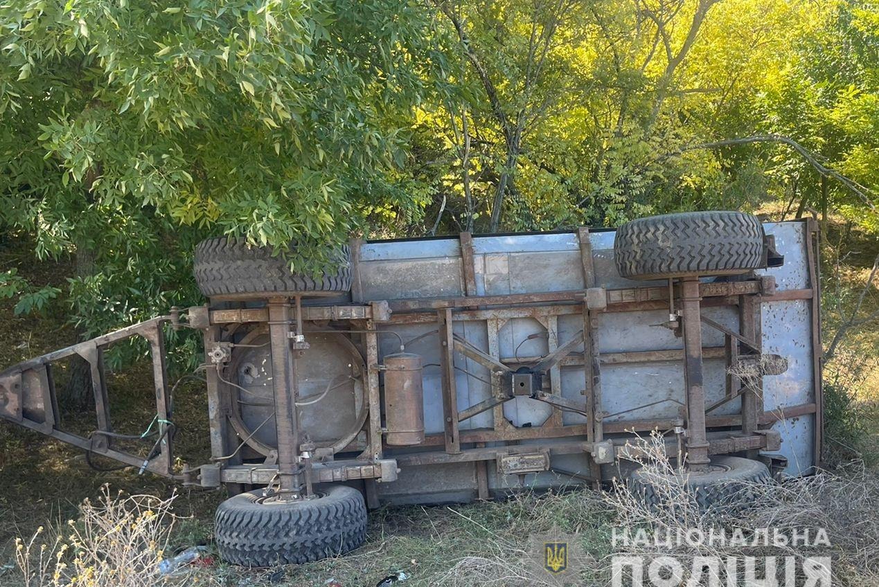В селе Одесского района перевернулся трактор: погиб ребенок (фото) Обновлено «фото»