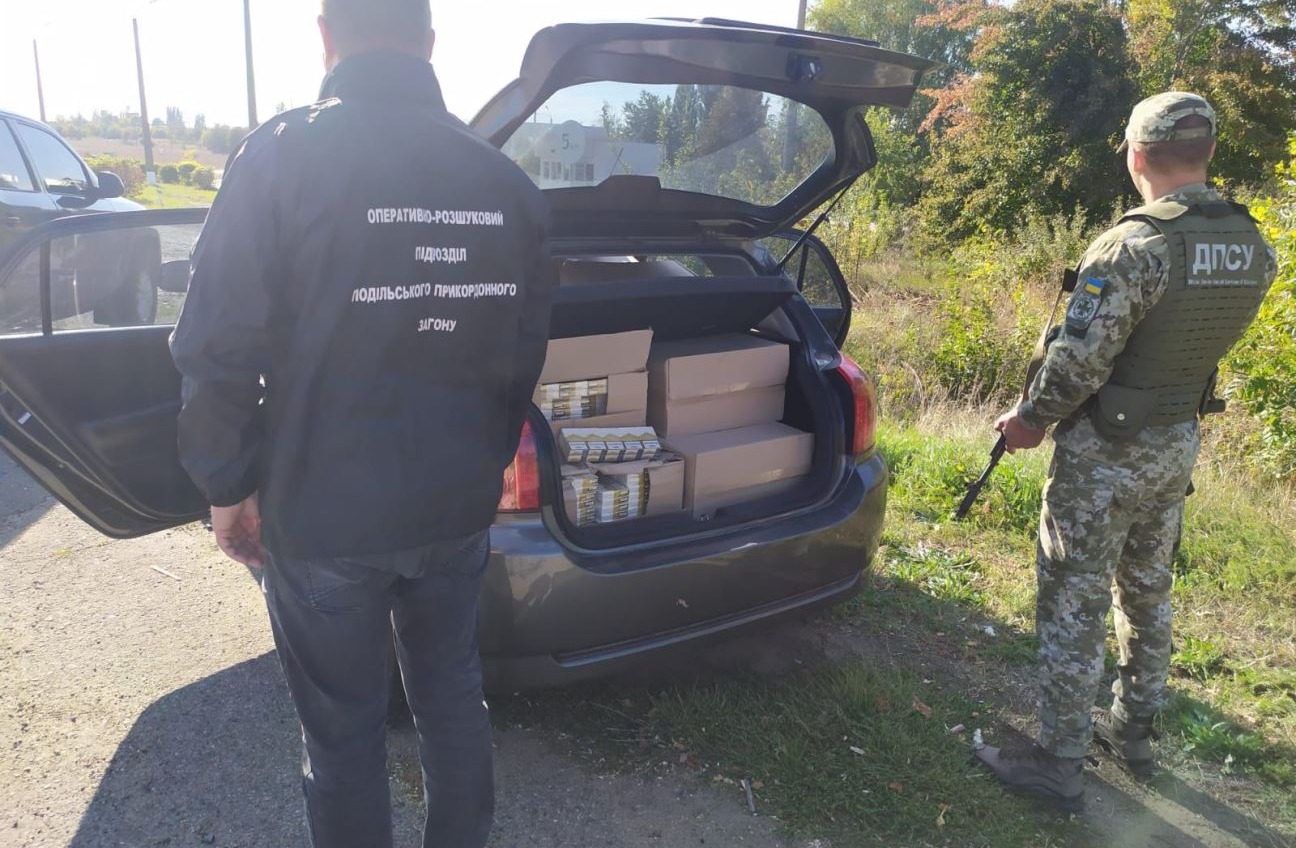 В Подольском районе пограничники обнаружили контрабанду сигарет на 300 тысяч (фото) «фото»