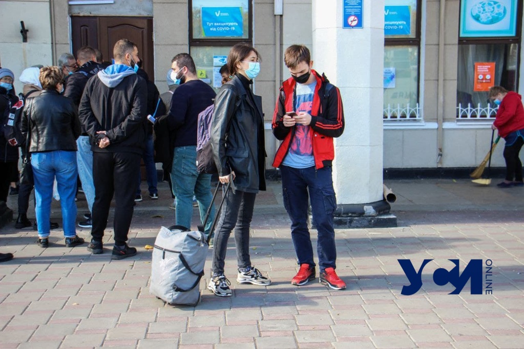 На Одесском вокзале открыли новый пункт вакцинации от COVID-19 (фото) «фото»