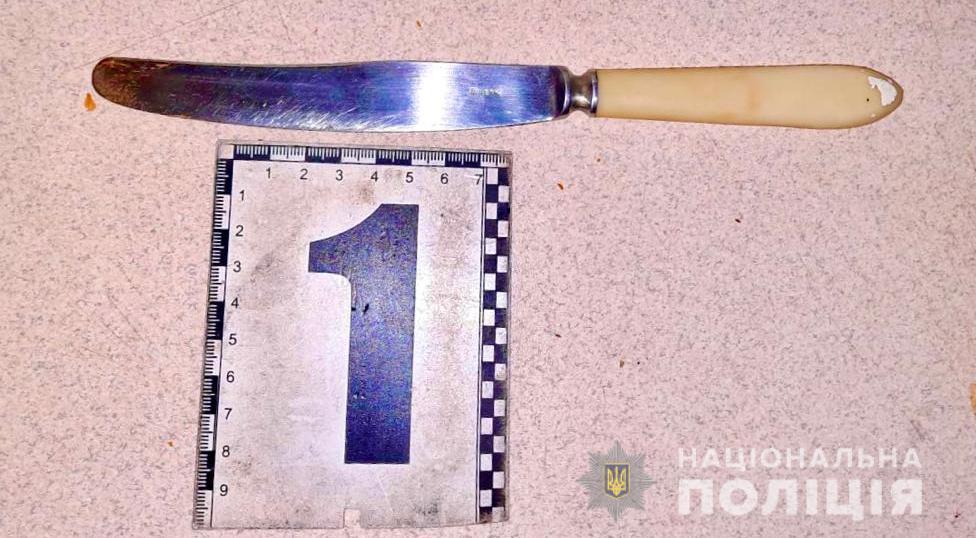 В Одесском хостеле мужчина ударил ножом соседа по комнате «фото»