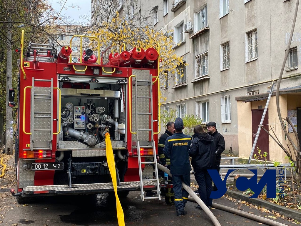 Пожар в Одессе: люди спасались через окна (фото, видео) «фото»