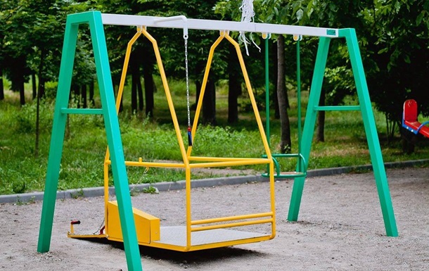 В Одессе установят качели для детей с инвалидностью за полтора миллиона гривен «фото»