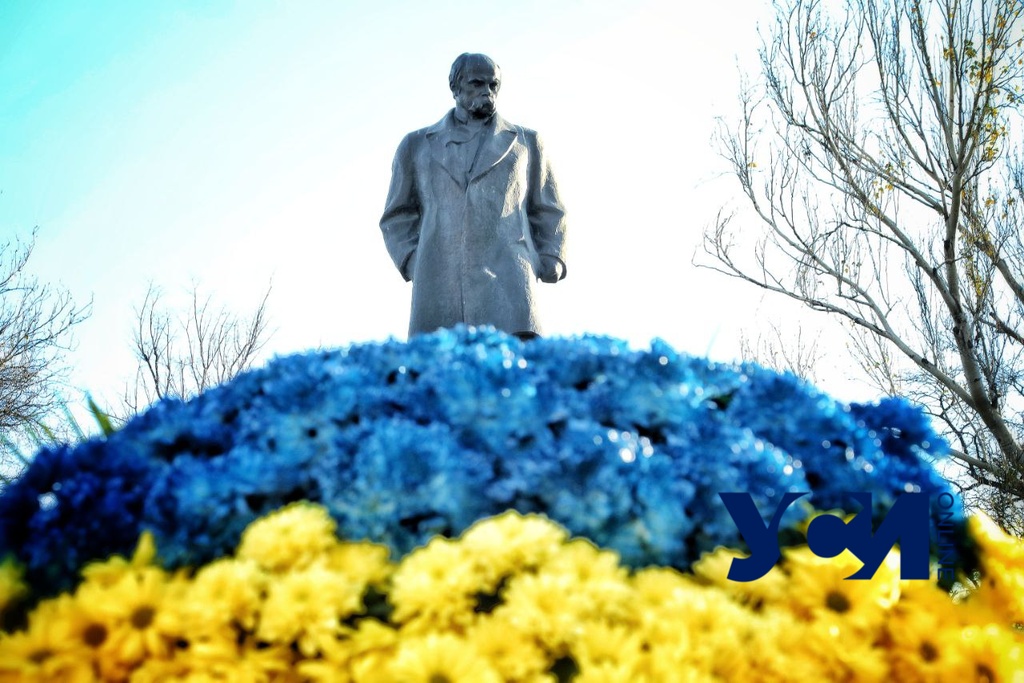 Одесситы отмечают День Достоинства и Свободы (фото) «фото»