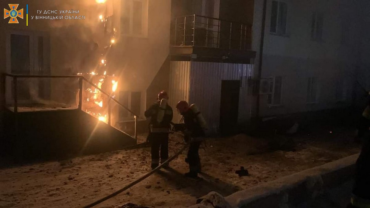 В Винницкой области горела гостиница с детьми: погибла девушка (фото, видео) «фото»
