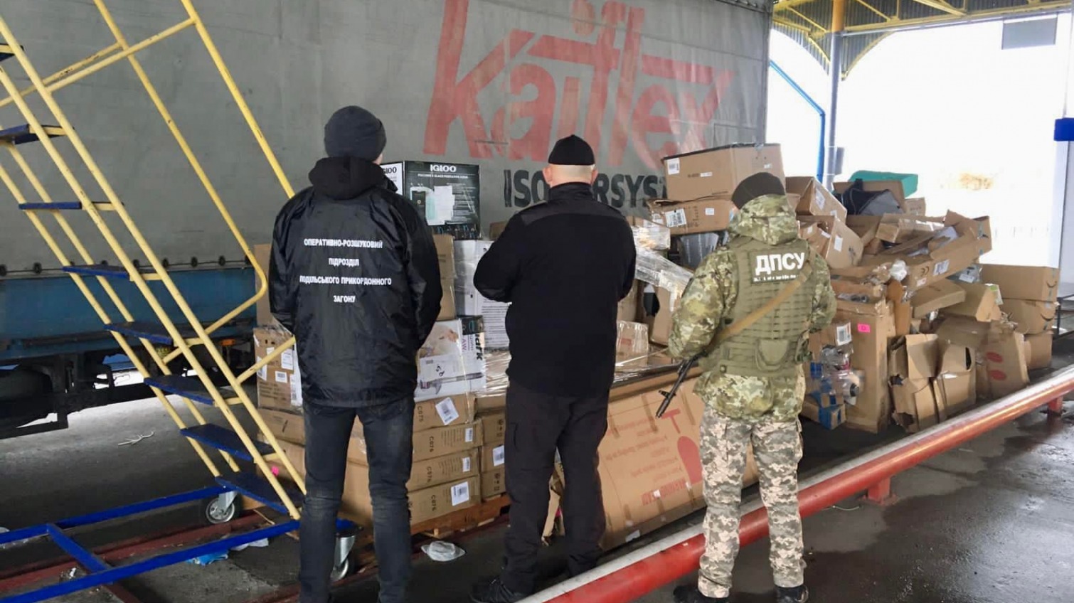 Из Одесской области пытались незаконно вывезти товар на 1 млн «фото»