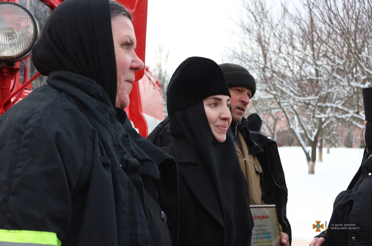 В Украине появилась команда монахинь-спасательниц «фото»